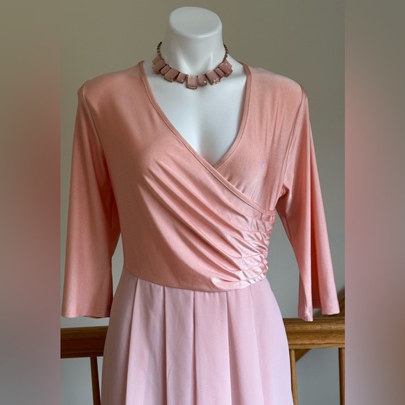 Clothes Mentor No Tag Peach Satin Sheer Wrap Look NWT. Sz XL Pleated In Front. - Picture 2 of 14